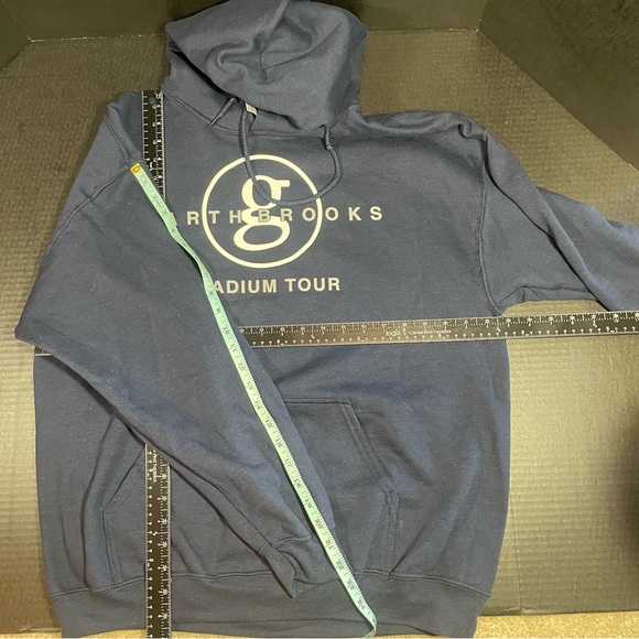 Garth Brooks Stadium Tour Hoodie Mens/Unisex Large Brand new never worn - Picture 8 of 8